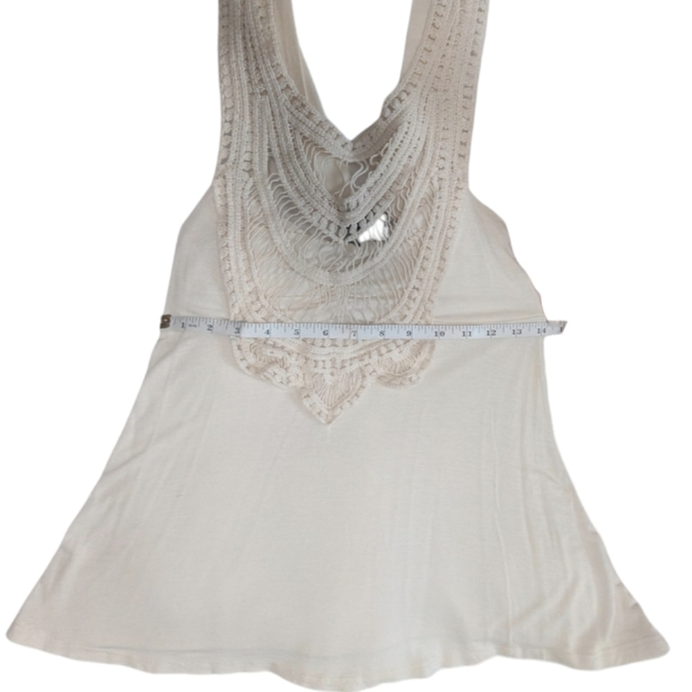 Crochet Detail Tank Top - Picture 5 of 7